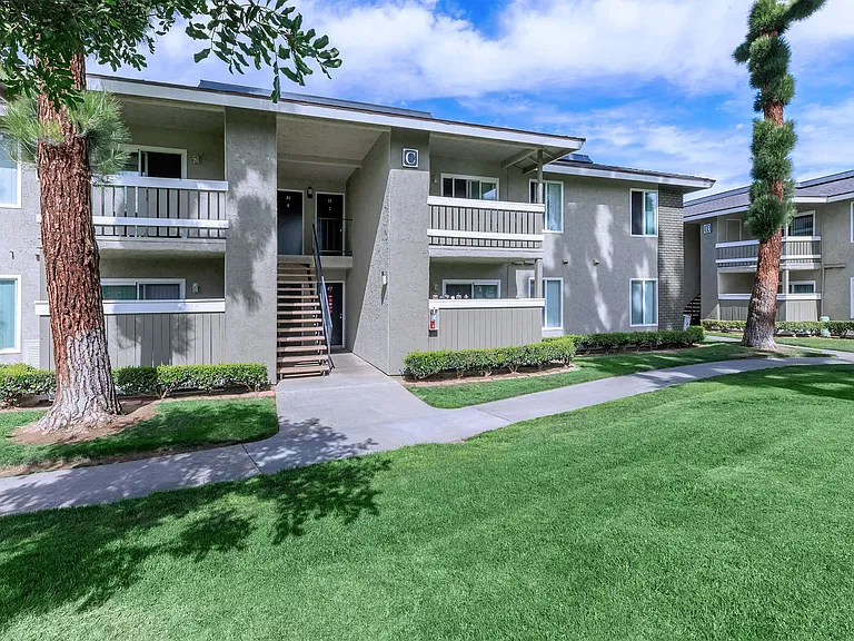 The Terrace Apartments — Photo 3
