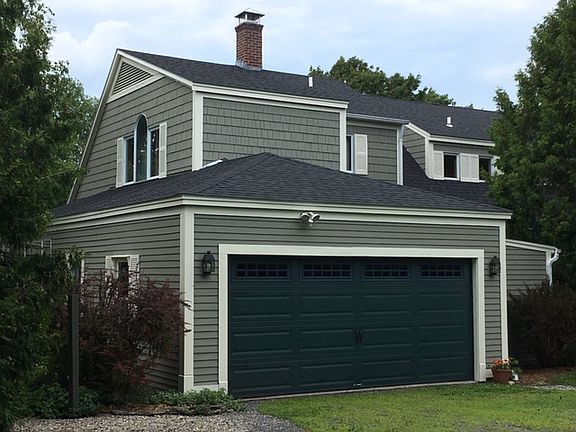 garage in back