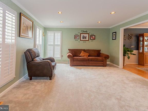 Comfortable Living Room