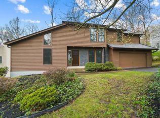 7020 Royalgreen Dr, Cincinnati, OH 45244