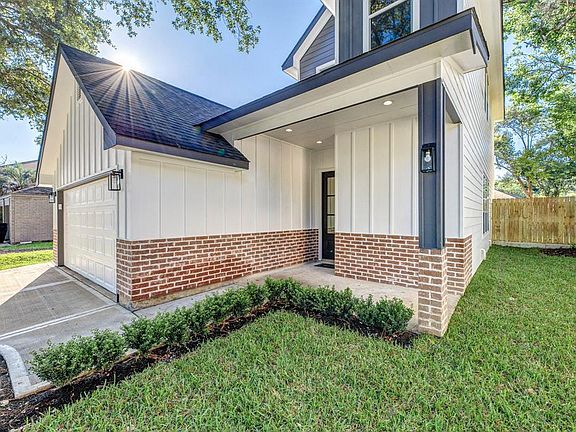 3rd image of 11662 Southlake Dr