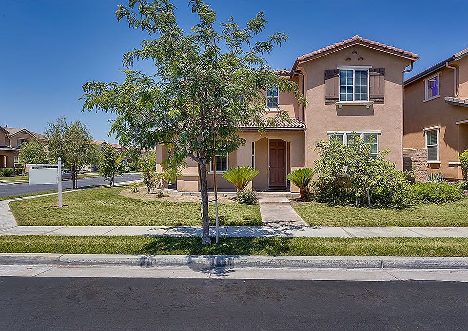 1st image of 303 N Marin Privado
