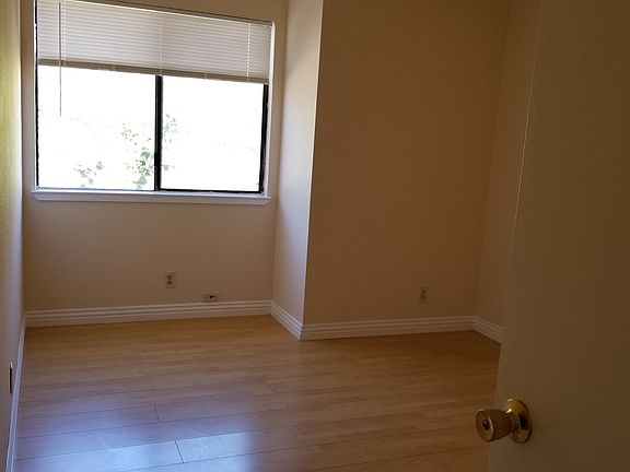5th image of 2021 Westbay Ave #136-A