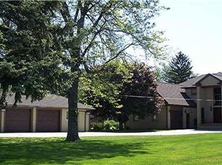 49262 Bayshore Dr, Chesterfield, MI 48047