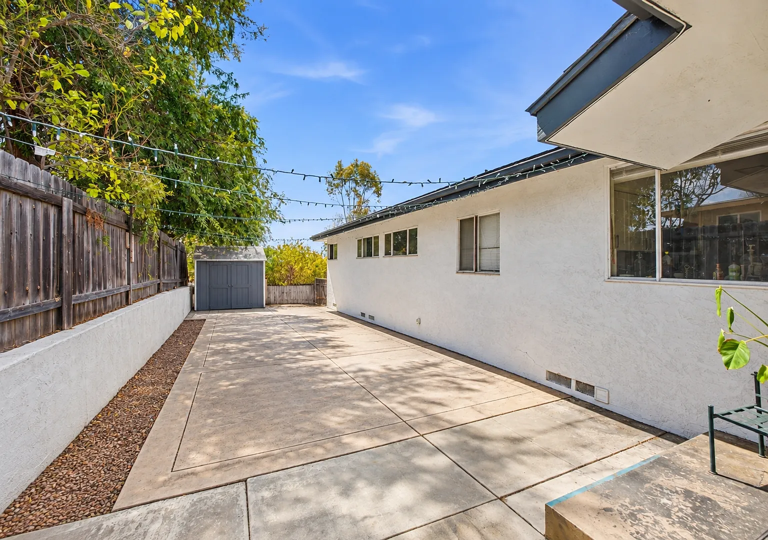 Oversized bedrooms steps to SDSU! — Photo 4