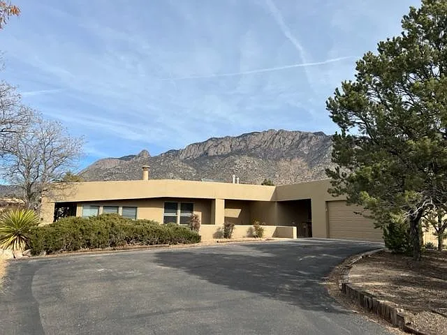 546 Black Bear Loop NE