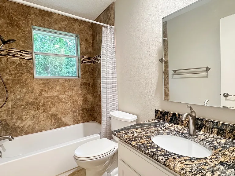 6606 Cliffwood Ct — Photo 4