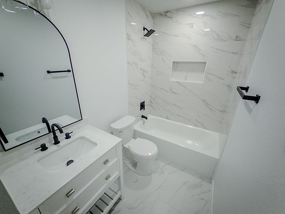 Second Full Bathroom