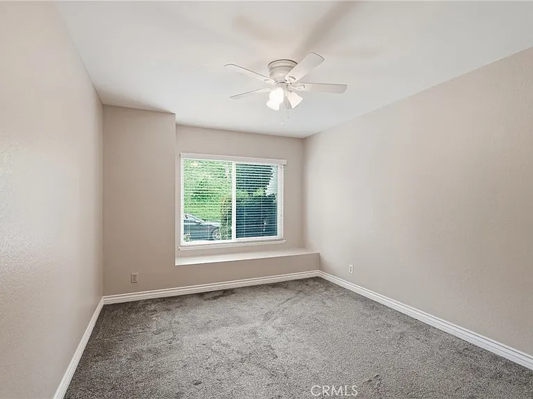 27371 Viana — Photo 9