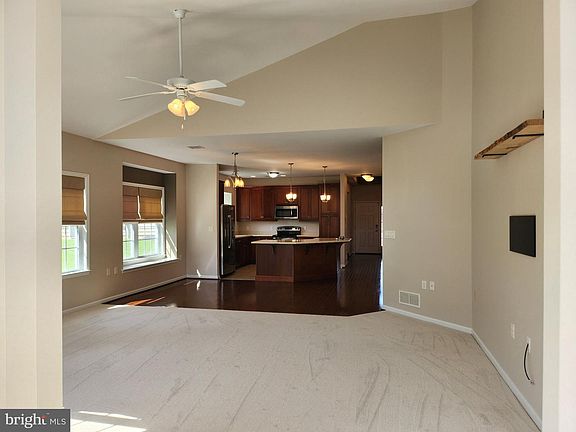 5th image of 117 Glory Way