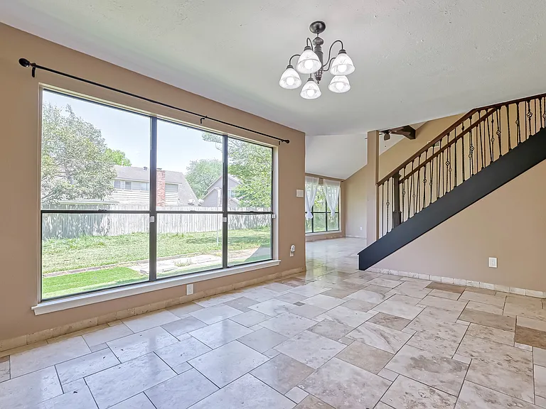 12218 Brighton Ln — Photo 15