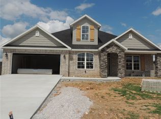 5812 67th St, Cave Springs, AR 72718