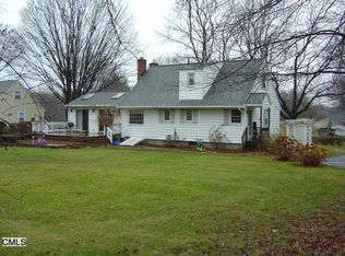 33 Jerome Ave, Trumbull, CT 06611