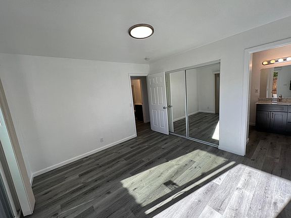 4th image of 1640 23rd St APT 6