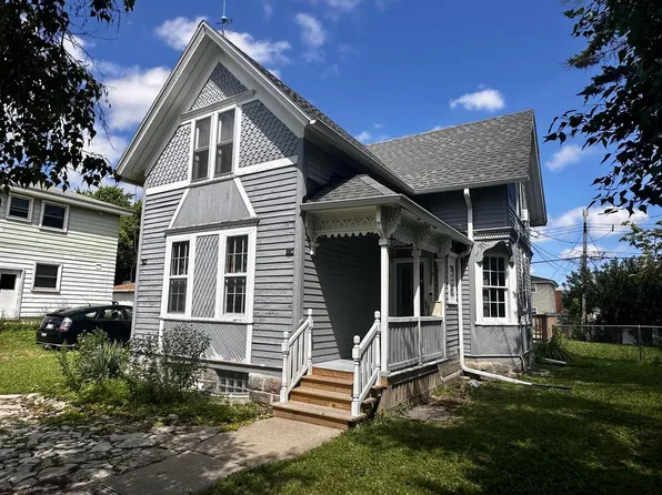 5942 North 84th STREET, Milwaukee, WI 53225