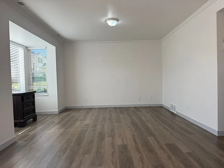 1381 S 1420 E — Photo 5