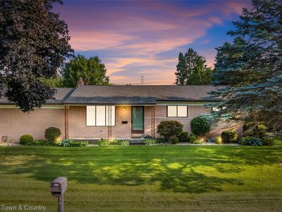 50601 Linda Ln, Shelby Township, MI, 48317