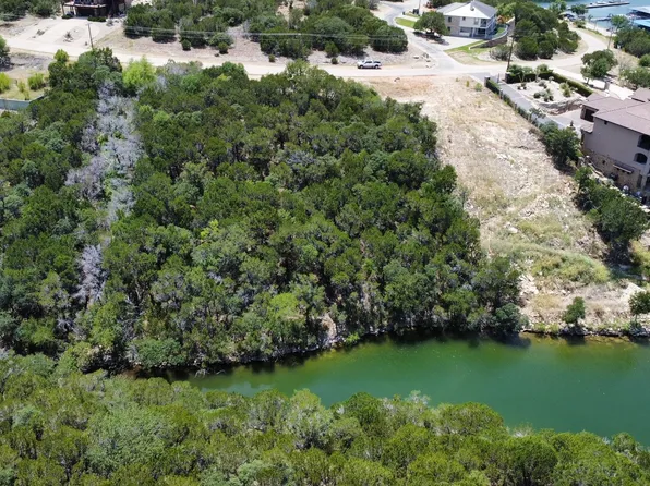 1010 Cliffs Dr, Graford, TX 76449