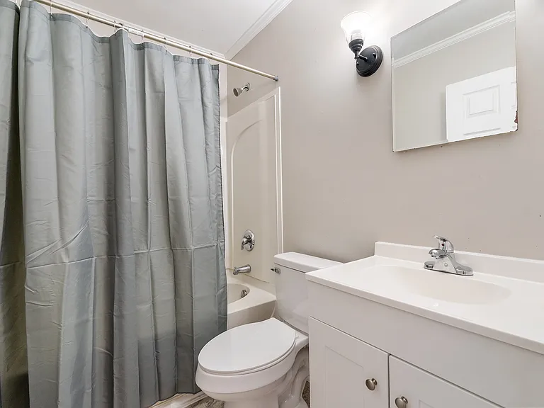 415 Taylor St #B — Photo 6