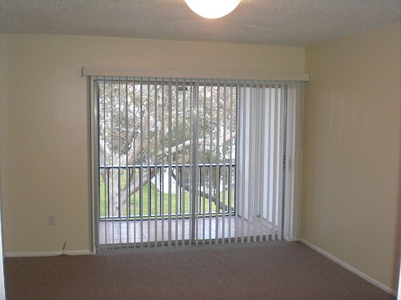 4th image of 2625 State Road 590 APT 623