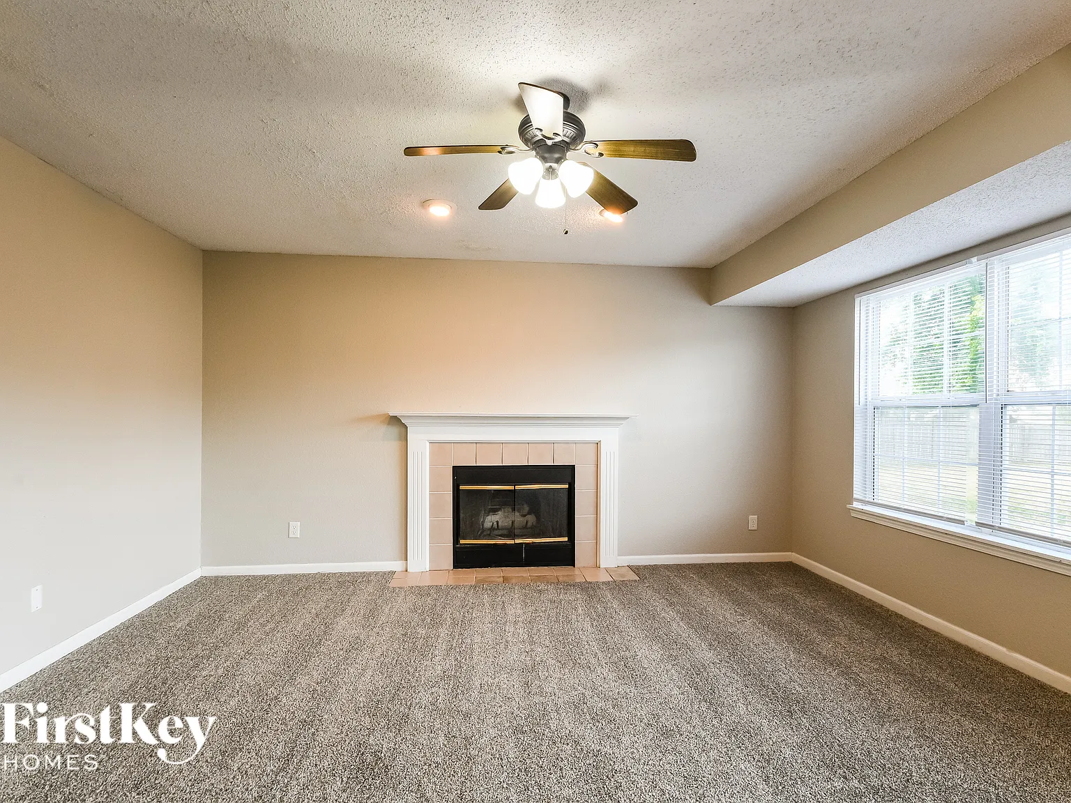 4 bed, 1.5 bath, 2180 sqft, $2,310 — Photo 4