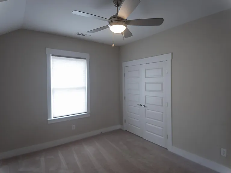 Upstairs Bedroom 4