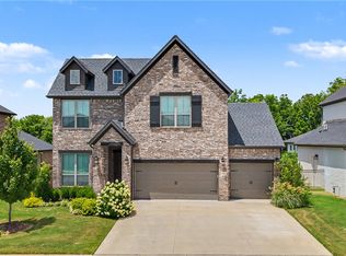 5102 SW Stanford Ct, Bentonville, AR 72713