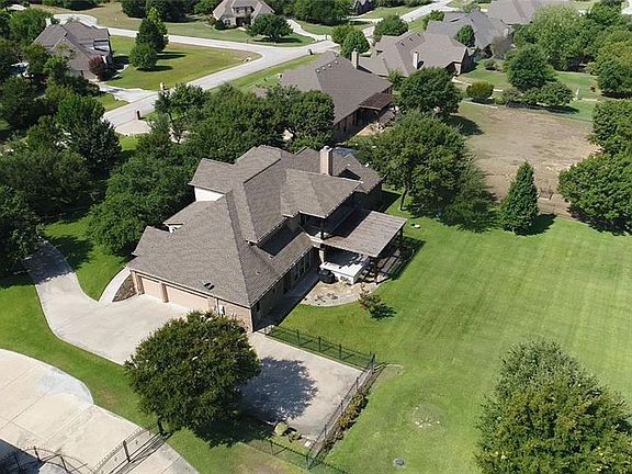 2nd image of 5100 Oak Mill Dr