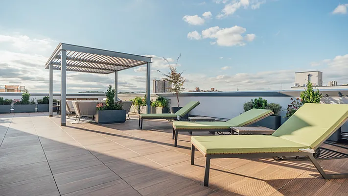 Rented by Nooklyn NYC LLC | media 49