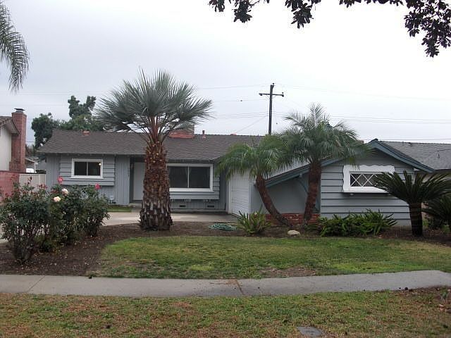 1st image of 2208 E Wilshire Ave