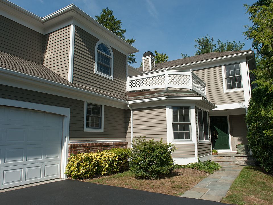 1st image of 24 Glenbrooke Dr