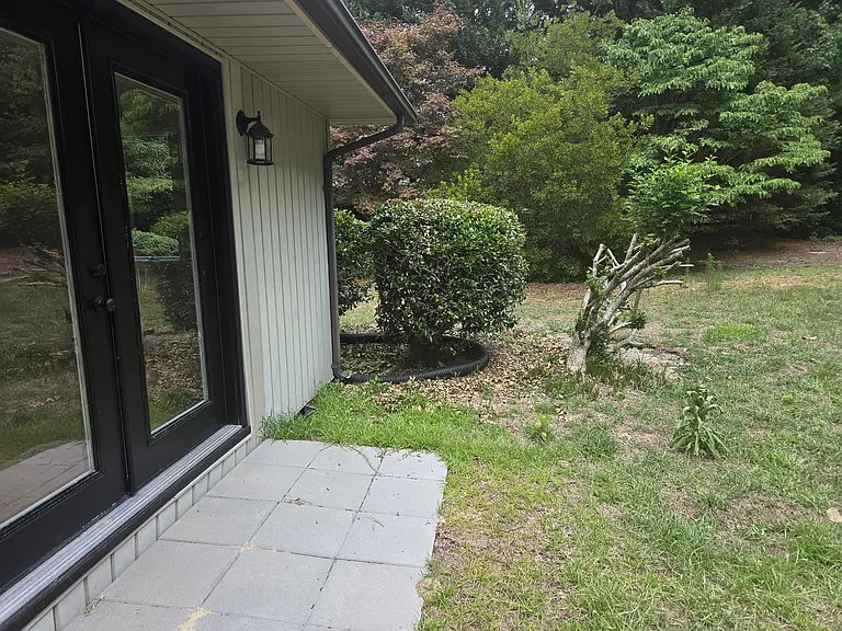 102 Scuppernong Ct — Photo 12