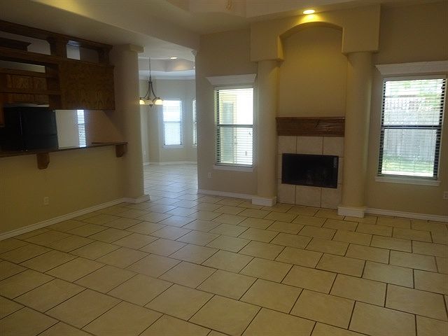 1st image of 2614 Windhollow Dr #0