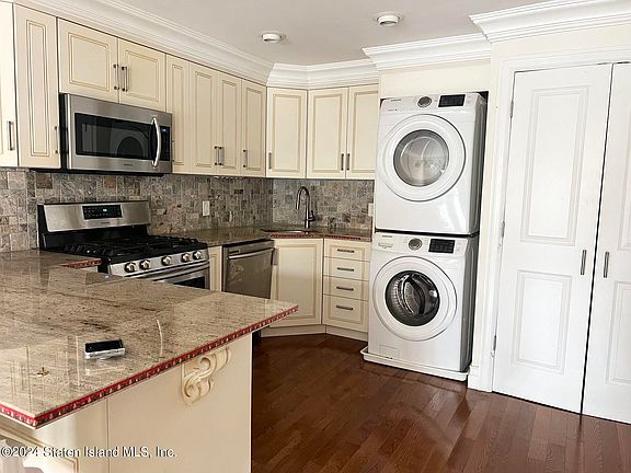 4th image of 46 Daffodil Ln #73
