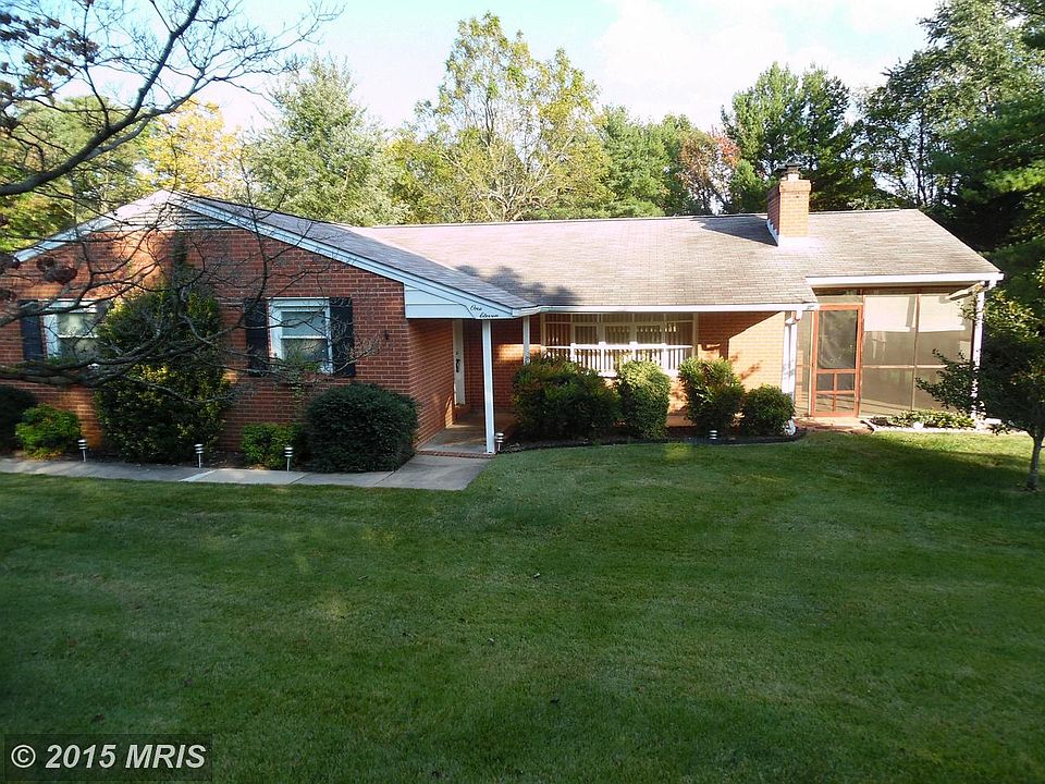 1st image of 111 Marshall Dr