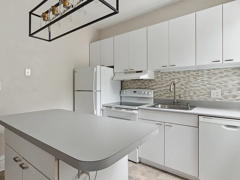 Kitchen with island