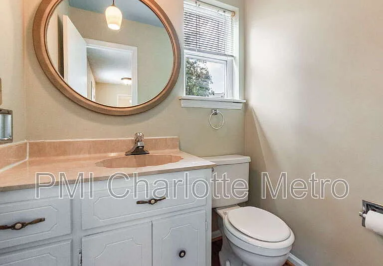 11241 Kingfisher Dr — Photo 9