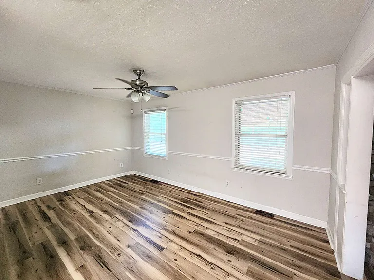 1512 Atwick Dr — Photo 7