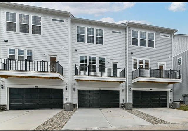 2nd image of 14560 Brecon Ln