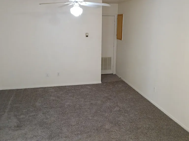 Bryce Avenue Apartments — Photo 24