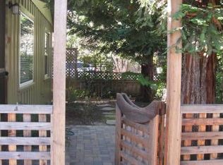 705-711 Elizabeth Ln, Menlo Park, CA 94025