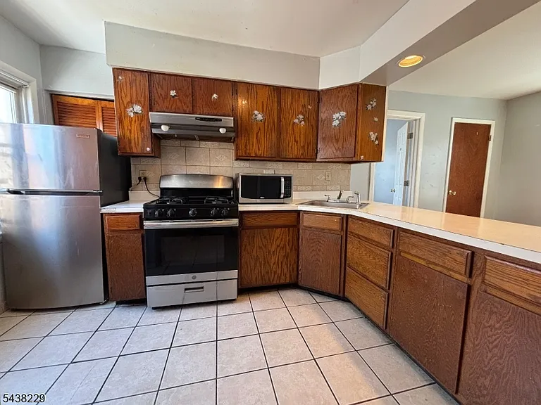 226 Gordon St #2 — Photo 4