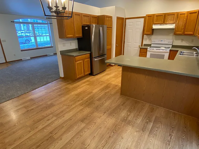 2153 Meadow Brook Way — Photo 6