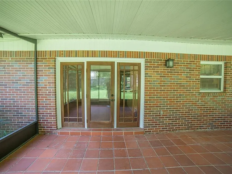 1009 NW 39th Dr — Photo 20