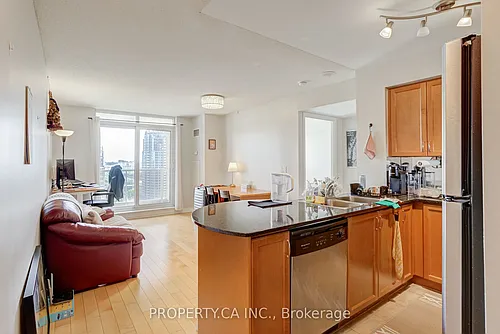 18 Kenaston Gdns Photo 1