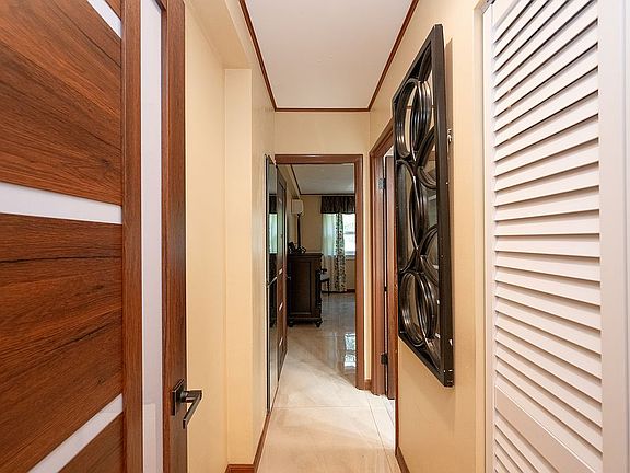 3rd image of Key West By The Sea 2601 S Roosevelt Blvd #103C