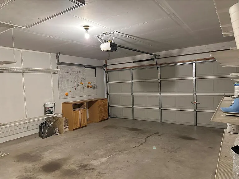 706 Luke Ln — Photo 18