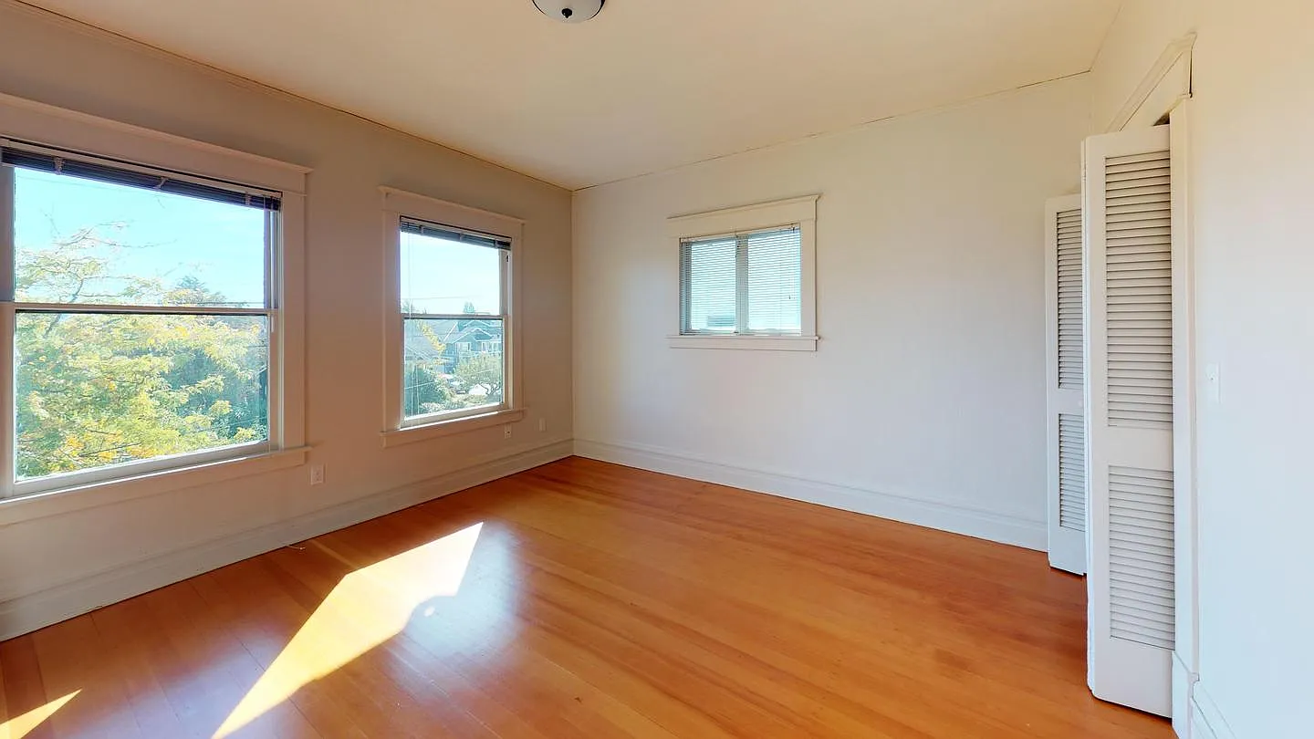 1 bed, 1.0 bath, $955 — Photo 4