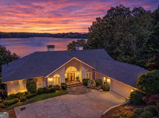 2917 Pointe Dr, Gainesville, GA 30506