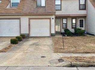 4747 Woodglen Ct, Virginia Beach, VA 23462